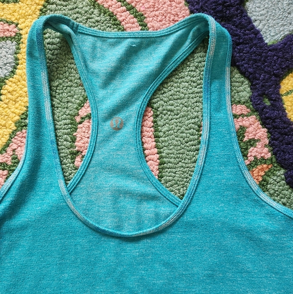 Lululemon tank bundle - Picture 2 of 4